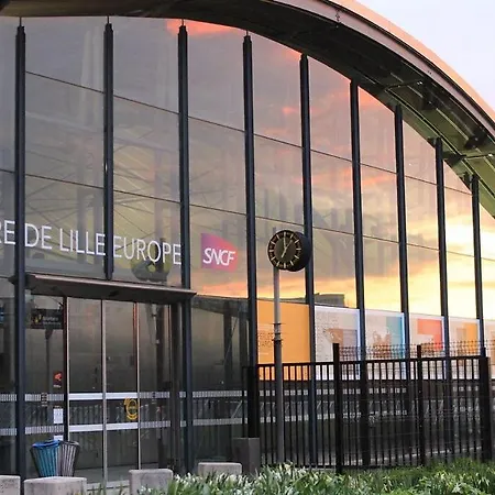 Hypercentre/train Station-superb Rijsel