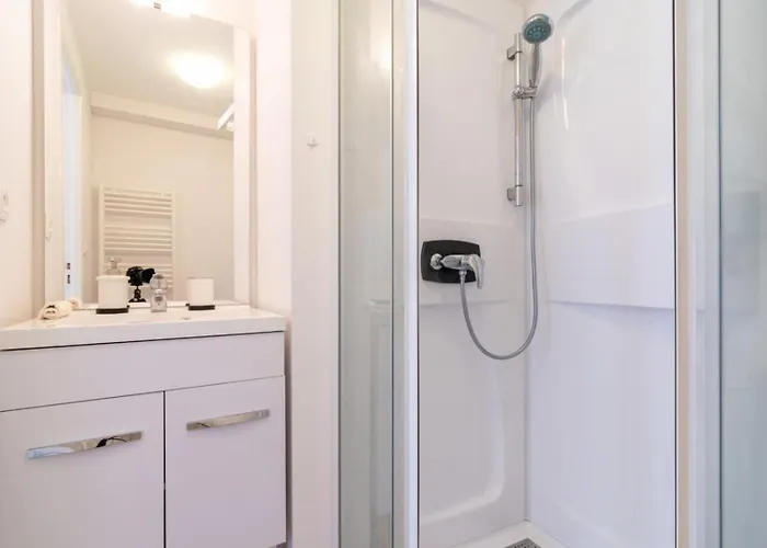 Hypercentre Gares - Superbe équipé Lille